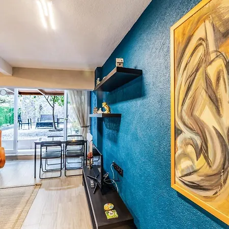 Stylish Fully Furnished Modern Flat In Kadikoey Apartment