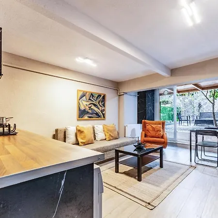 Apartment Stylish Fully Furnished Modern Flat In Kadikoey